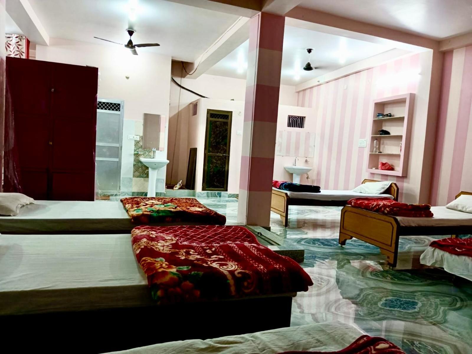 Trilok Residency - Dashashwamedh Varanasi Bagian luar foto