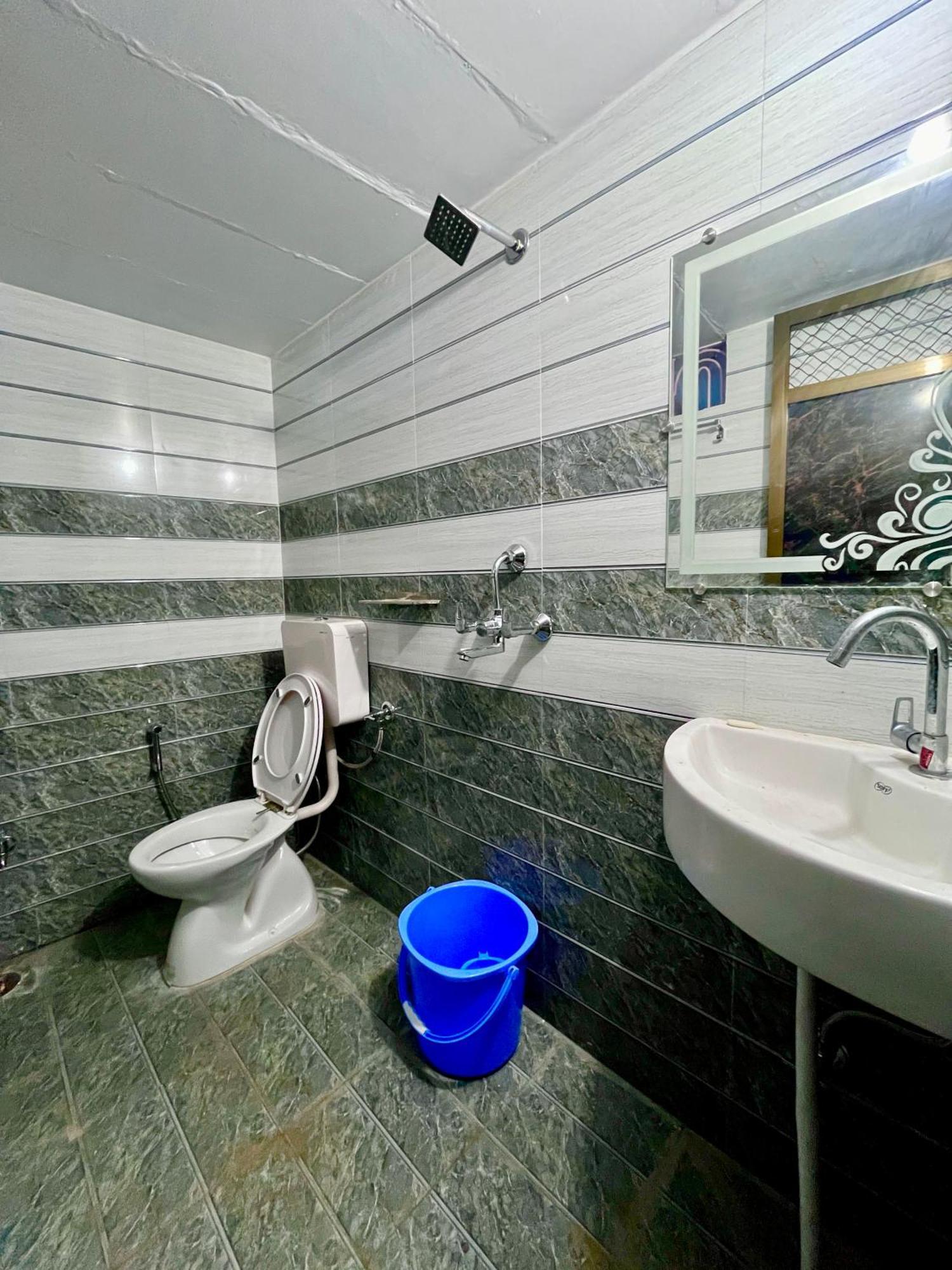 Trilok Residency - Dashashwamedh Varanasi Bagian luar foto