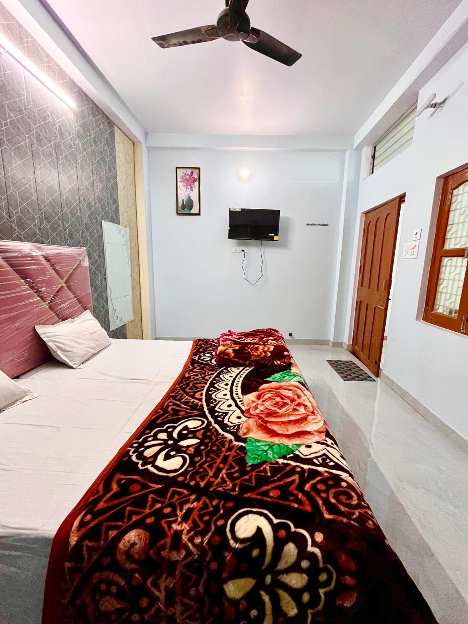 Trilok Residency - Dashashwamedh Varanasi Bagian luar foto