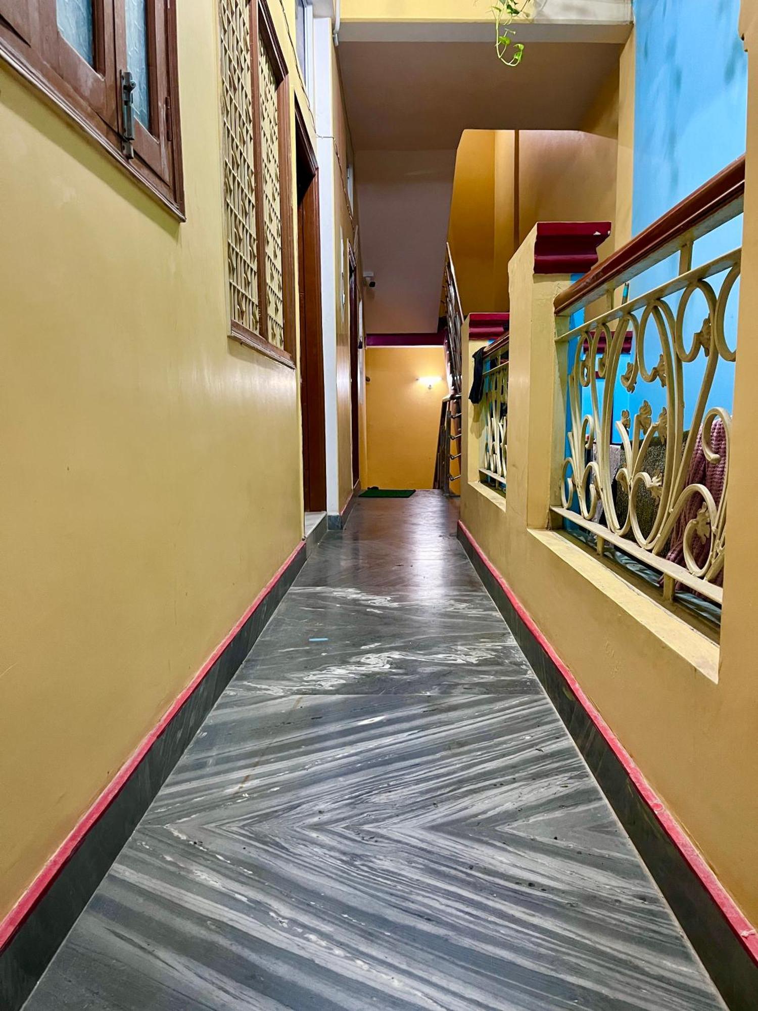 Trilok Residency - Dashashwamedh Varanasi Bagian luar foto